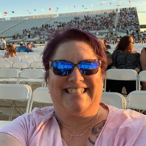 Meet your Posher, Beth